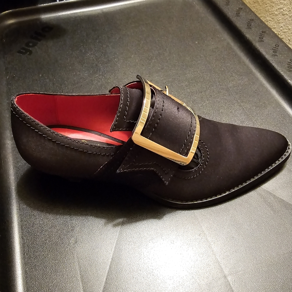 Black shoes